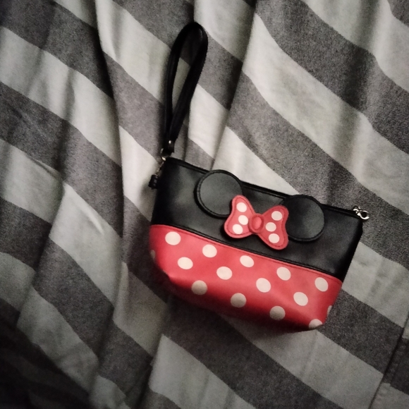 Disney Black and Red Polka Dot Key & Card Holder - Picture 1 of 2